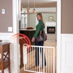 Safety-1st-Alarm-Security-Gate-2_thumb.jpg