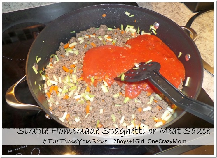 Make homemade Spaghetti sauce in no time and #TheTimeYouSave you can spend with your family #Recipe
