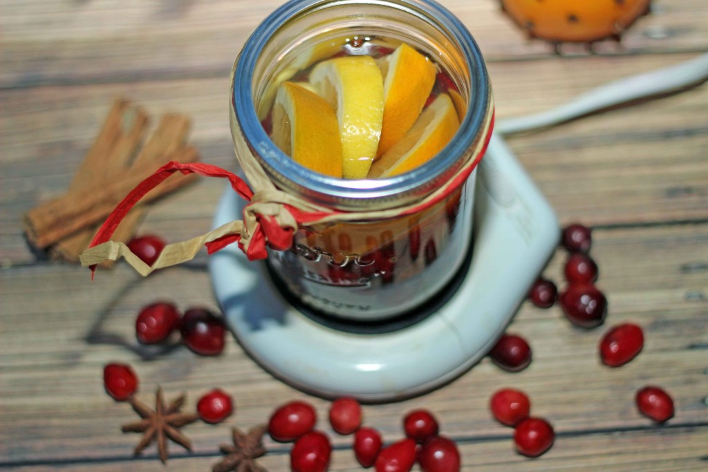 Create Christmas in a Mason Jar and a Candle Warmer
