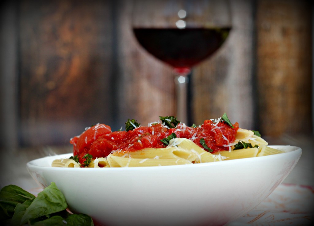 Homemade Tomato Sauce and Minute Pasta are the perfect #HolidayPairings