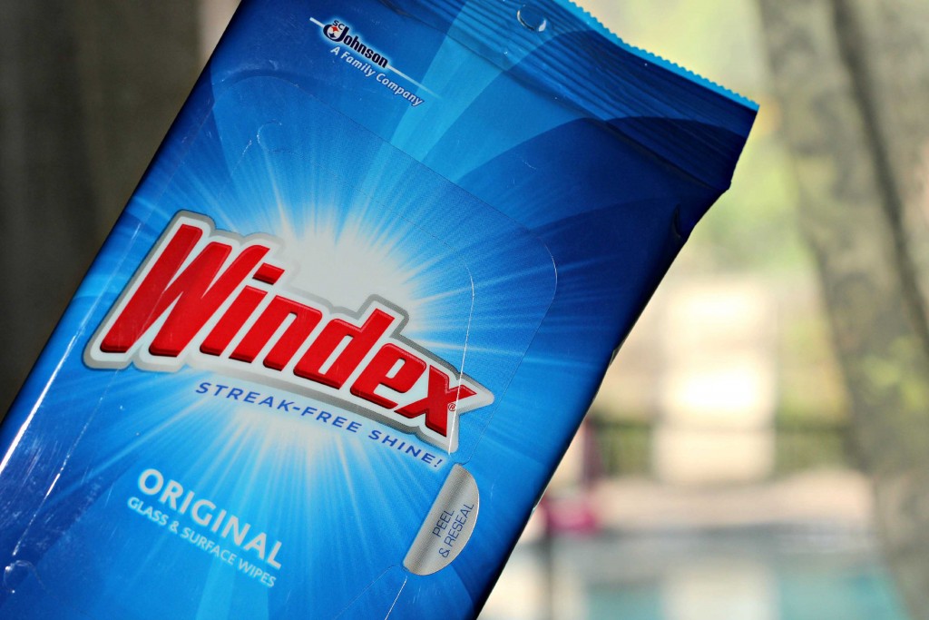 Use windex glass wipes for your next #HappyThanksGathering