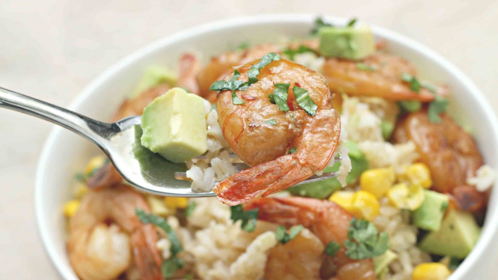 Dish up this simple Brown Rice Avocado Shrimp bowl #Recipe