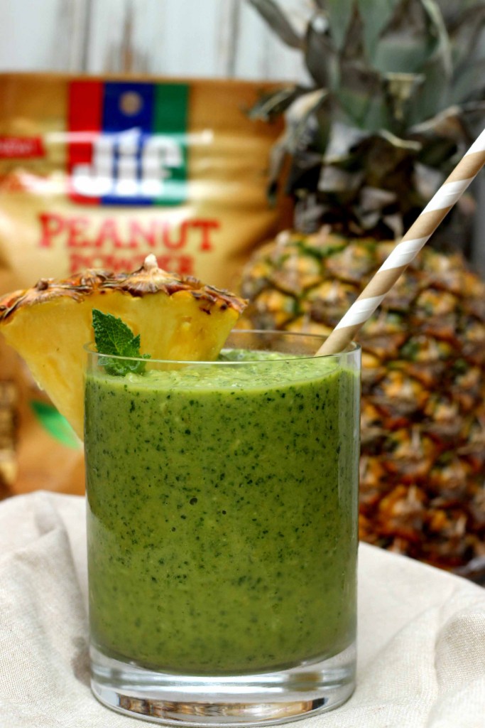 SIMPLE Piña Kaleado Power Smoothie #StartWithJifPowder