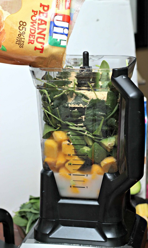 START YOUR DAY WITH THIS SIMPLE Piña Kaleado Power Smoothie #StartWithJifPowder