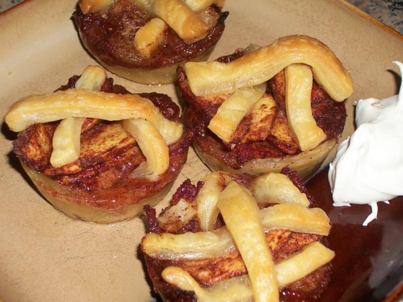 Sunday Brunch … Sausage Quiche & Apple tarts