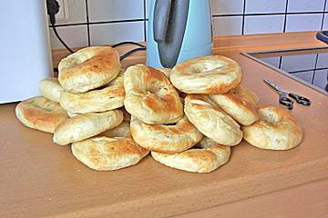Sunday Brunch – Make your own bagels..