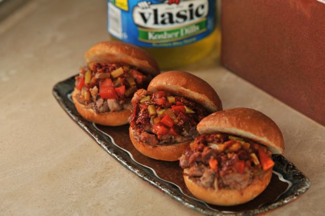 Superbowl Recipe Idea ….Sliders with Pickle Chipotle Sauce #SB47