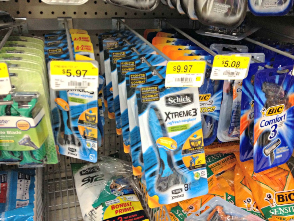 5 things your Teen needs for his College life this year #SchickSelfieSweeps